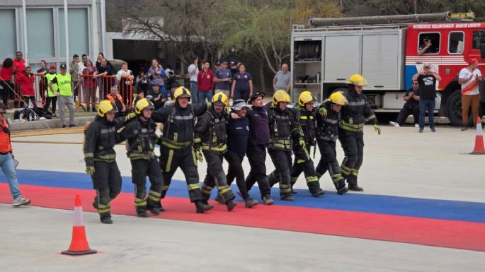 Destacada actuación de bomberos locales en las Olimpiadas