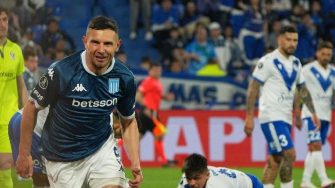 Racing le ganó a Vélez 1-0 en el Amalfitani