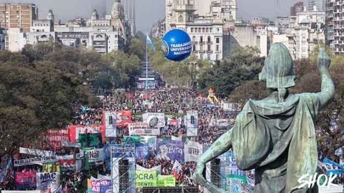 Histórico rechazo a dos vetos