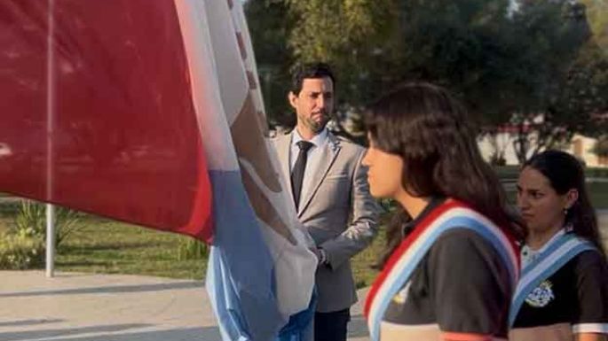 Alumnos juran a la  Bandera cordobesa