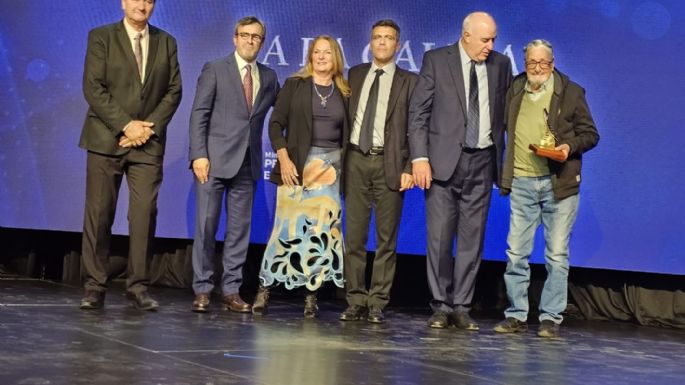 Córdoba distinguió a empresas y referentes industriales