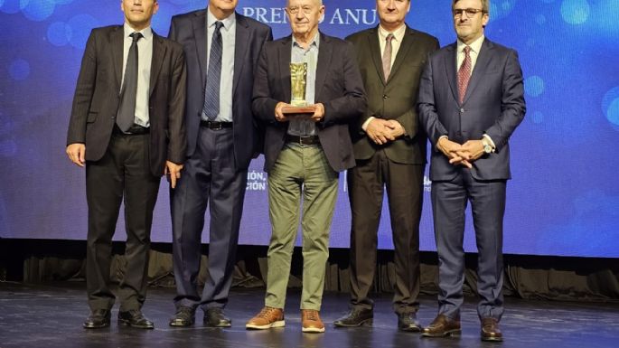 Córdoba distinguió a empresas y referentes industriales