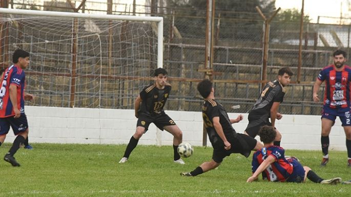 Gallegos y Santos, a mano