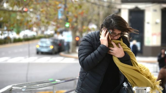 Anuncian fuertes ráfagas de viento para mañana
