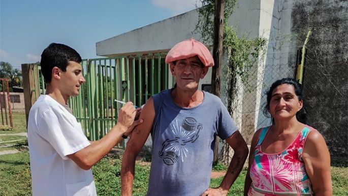 Vacunación contra la FHA