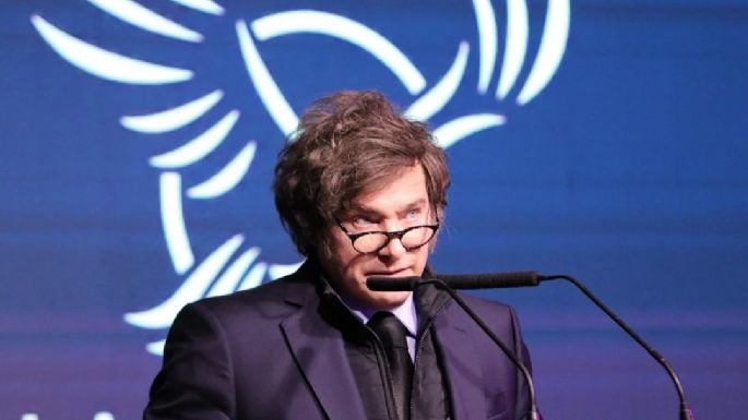 Milei se victimizó en el acto de LLA