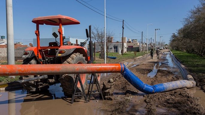 Extraen agua y se recuperan