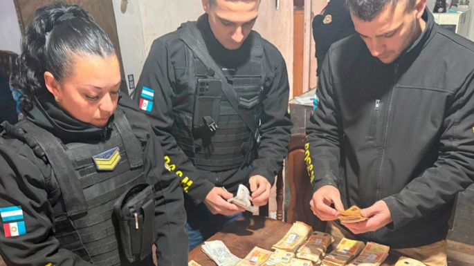 Un detenido por robo y otros tres por estafas