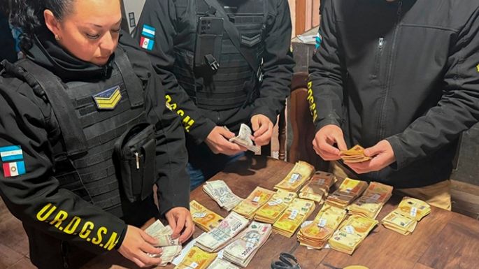 Estafadores detenidos