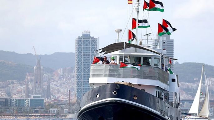 La flota humanitaria sigue  su navegación hacia Gaza