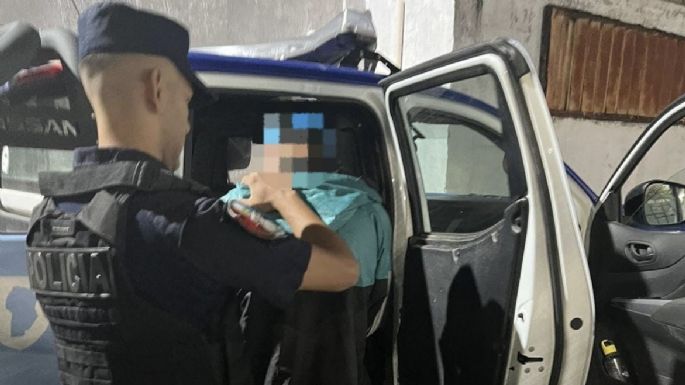 Aprehendieron a un hombre por agredir a su pareja en pleno centro