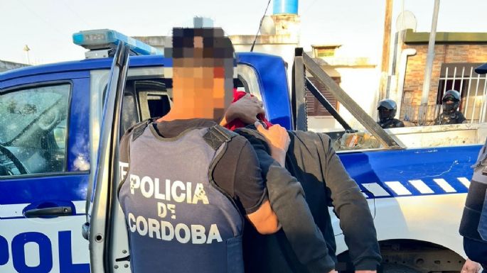 Detuvieron a dos personas por robos en comercios 