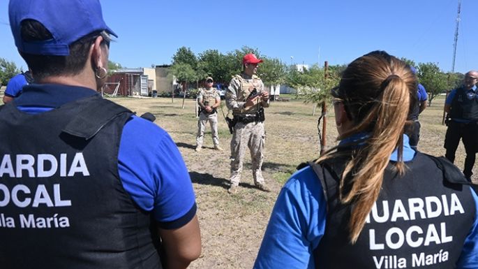 Capacitación en uso de armas “menos letales”