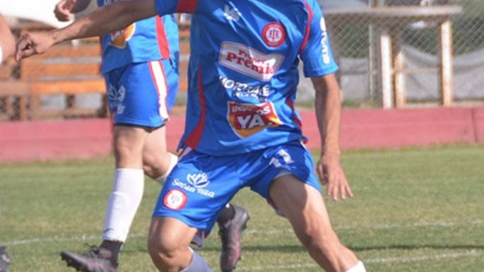 Molina lleva sus goles a Bolivia