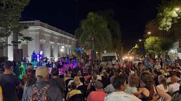 Se llevó a cabo una noche de Reyes anticipada