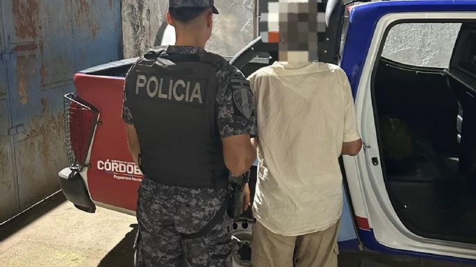 Discutió con su hijo y un nieto y los amenazó con un cuchillo