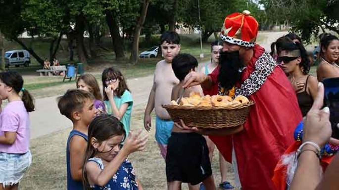 Los Reyes Magos visitaron a niños de Barrancas del Río