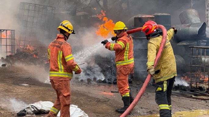 Incendio en un depósito de barrio Villa del Sur