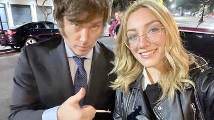 Buena como influencer, pero mala  al volante