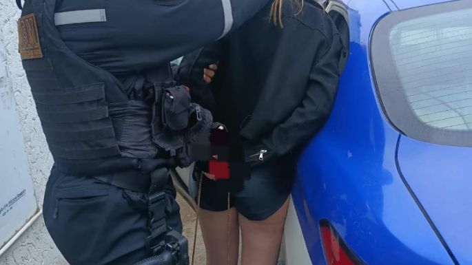 Detienen a una joven por generar disturbios