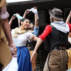 Encuentro de danzas folclóricas