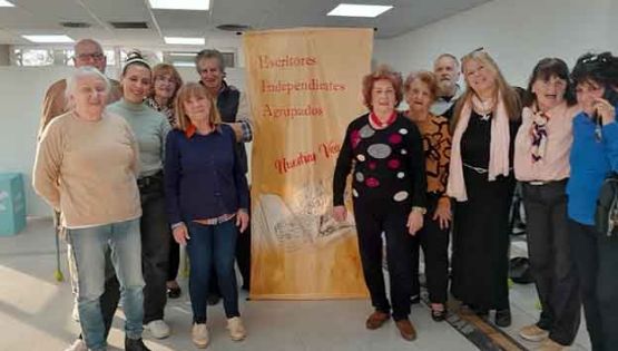Cumbre de escritores independientes
