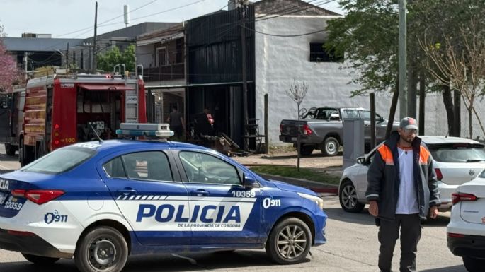 Incendio de gran magnitud en un salón de juegos: importantes pérdidas materiales