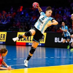 Shula Gavilán participa en un nuevo torneo internacional con “La Garra”