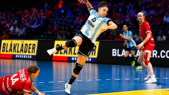 Shula Gavilán participa en un nuevo torneo internacional con “La Garra”