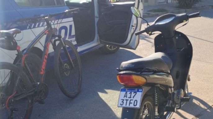 Lo sorprendieron con una moto y dos bicicletas que habían sido robadas