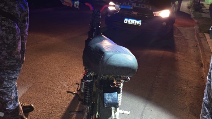 Menor demorado por conducir una moto a alta velocidad