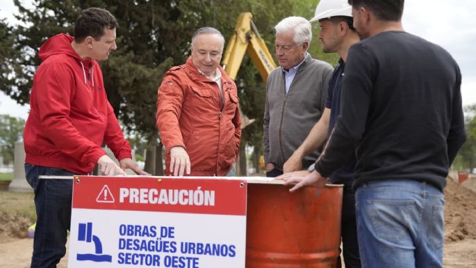 Ejecutan un desagüe que buscará evitar anegaciones en barrio Las Acacias