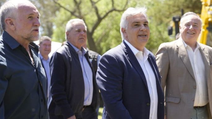 Llaryora ya está en Villa María: primero celebra el Día del Camino