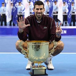 Djokovic, a un título de Federer