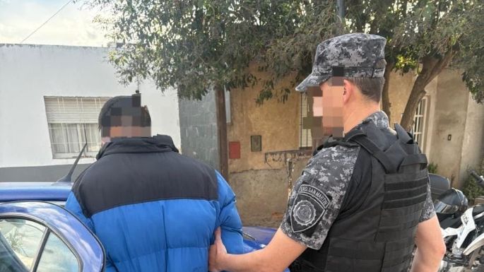 Detuvieron a un hombre acusado de amenazar de muerte a su pareja y provocar daños en una vivienda