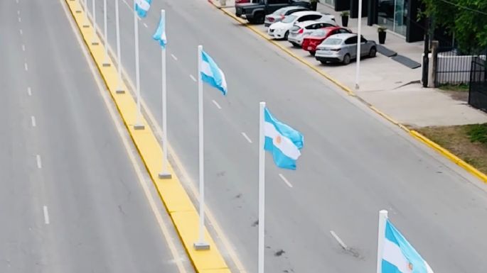 Inauguraron la obra de los 200 Mástiles, uno por cada año