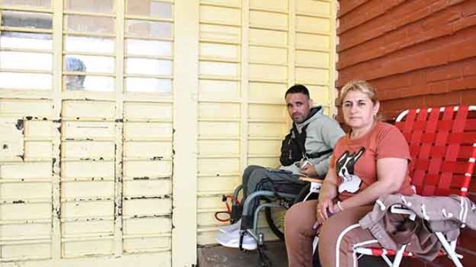 Reclama el traslado a Villa María de su hijo detenido en Bouwer