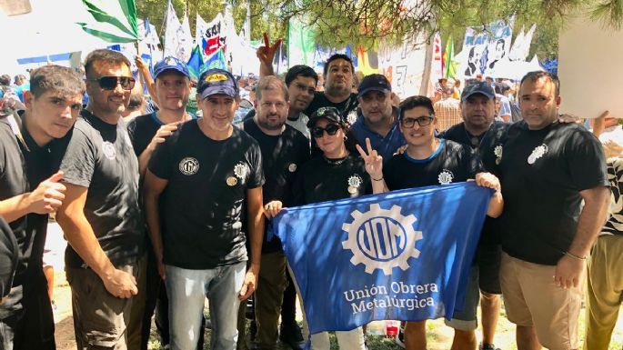 Trabajadores locales marcharon en Rosario