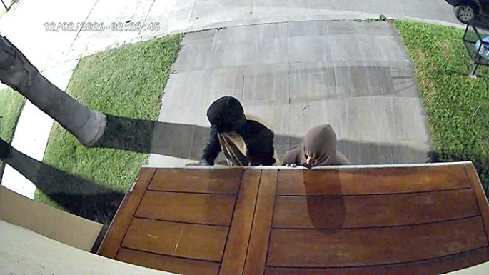 Los “levantaportones” siguen causando revuelo en las Villas