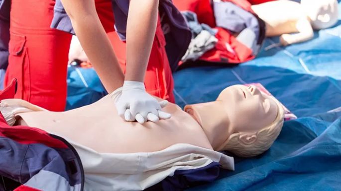 Anuncian curso de primeros auxilios y RCP con uso de DEA