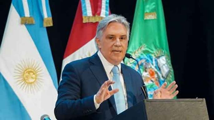 Lanzarán un plan para entregar 5 mil viviendas y 10 mil lotes
