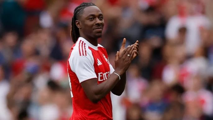 Inglaterra: Arsenal sigue arriba