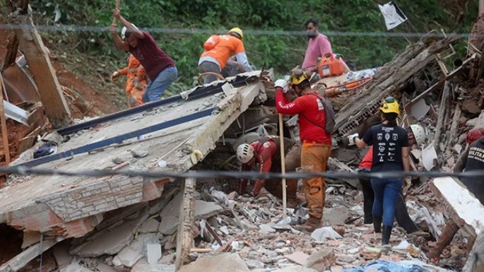 Al menos 23 muertos y decenas de desaparecidos