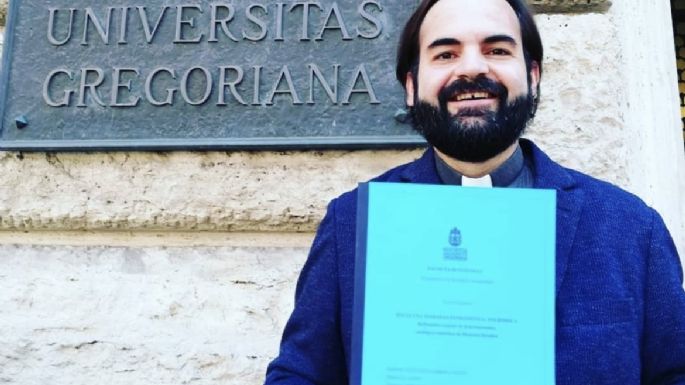 El padre Gustavo Gatto se accidentó en La Falda
