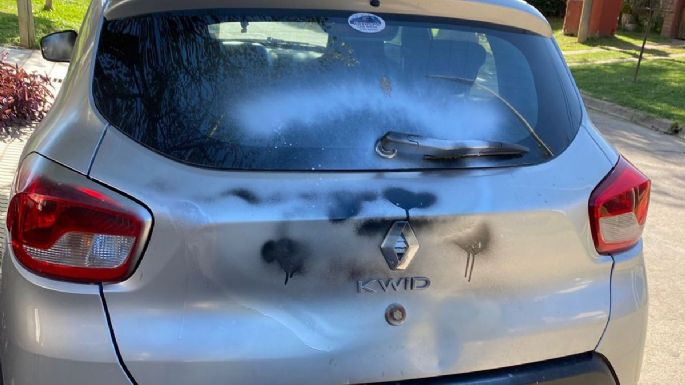 Así le dejaron el auto a una vecina en el barrio Santa Ana