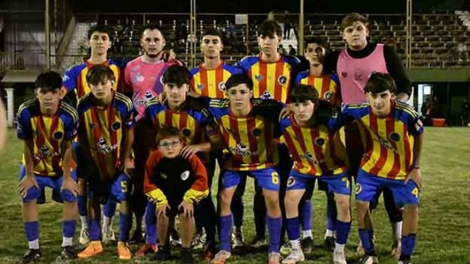 Por penales, Española se quedó con la Copa de Plata