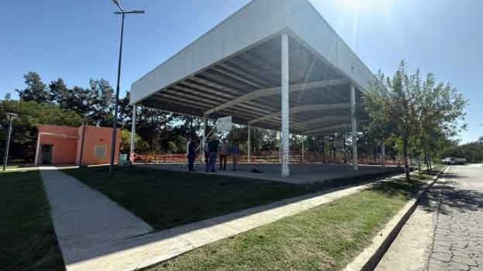 Supervisaron trabajos para reabrir el Polideportivo Social