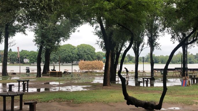 La lluvia afectó el Recorrido Peñero y desagotan con bombas