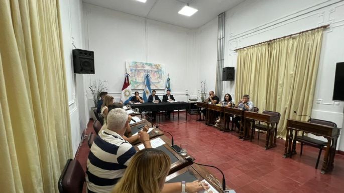 Con dos ausentes y dos votos en contra, quedó aprobado el convenio entre municipio y Claro