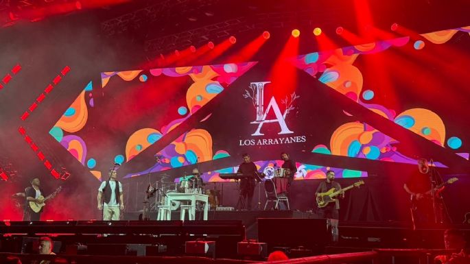Comenzó la primera noche del Festival de Peñas